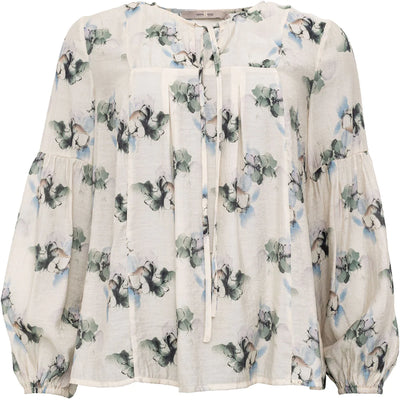 Get ready to spread some Happie vibes with the Costamani Blouse in a gorgeous oatmeal colour! This boho-inspired top features creamy oat tones, playful puff sleeves, and a whimsical watercolour flower pattern. Perfect for adding a touch of fun to any outfit!