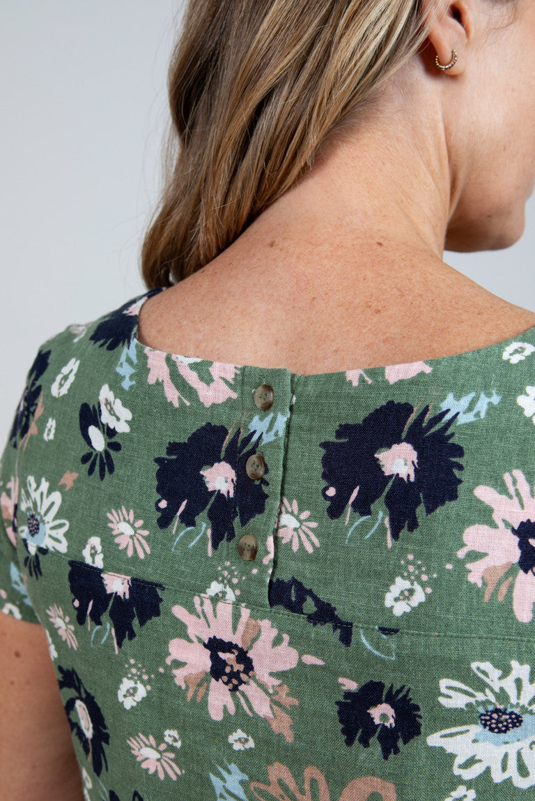 Lily & Me - Summer Days Garden Bloom Top showing the button detail at the rear