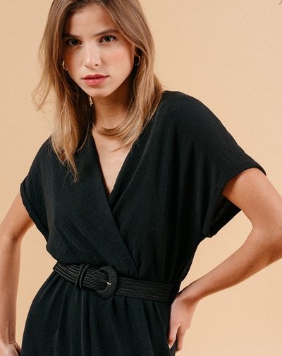 <p data-mce-fragment="1">Turn heads in the versatile Maud Dress by Grace &amp; Mila. This simple black dress is perfect for any occasion, whether you're dressing up or keeping it casual. With short sleeves and a maxi body, this dress combines style and comfort effortlessly. (Did someone say "LBD"? Cause this ain't your average little black dress!)</p> <p data-mce-fragment="1">&nbsp;</p> <p data-mce-fragment="1">Made of 100% Viscose, Wash at 30 degrees and low iron where needed&nbsp;</p>