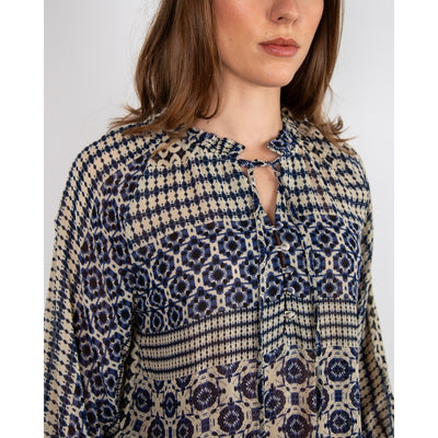 <p>This sheer flowy blouse is perfect for a playful spring summer look. With its ethnic stripe design and deep navy color, the Pomodoro blouse adds a touch of quirkiness to any outfit. Lightweight and airy, it's the perfect addition to your wardrobe for those warm weather days.</p> <p>&nbsp;</p> <p>Made of 100% viscose, machine wash 30</p>