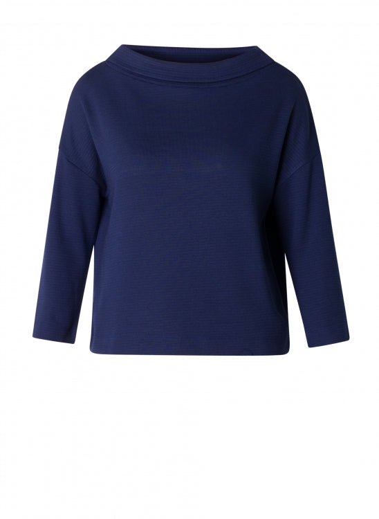 Get ready to cosy up in the Yest Felipa ribbed jumper. With cropped sleeves and a slouchy neck, this lightweight and soft jumper is perfect for staying warm and stylish. In deep cobalt blue, you&