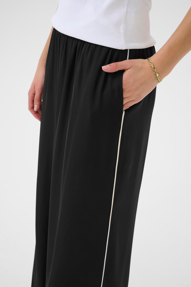 Kaffe - Tessa Pants in Deep Black