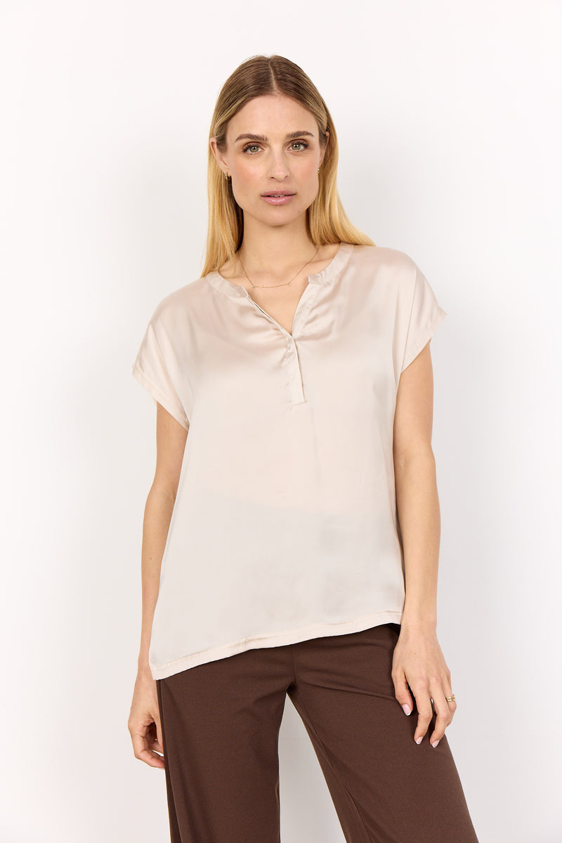 Soyaconcept - Thilde short-sleeved blouse in Rust / Olive / Cream / Black