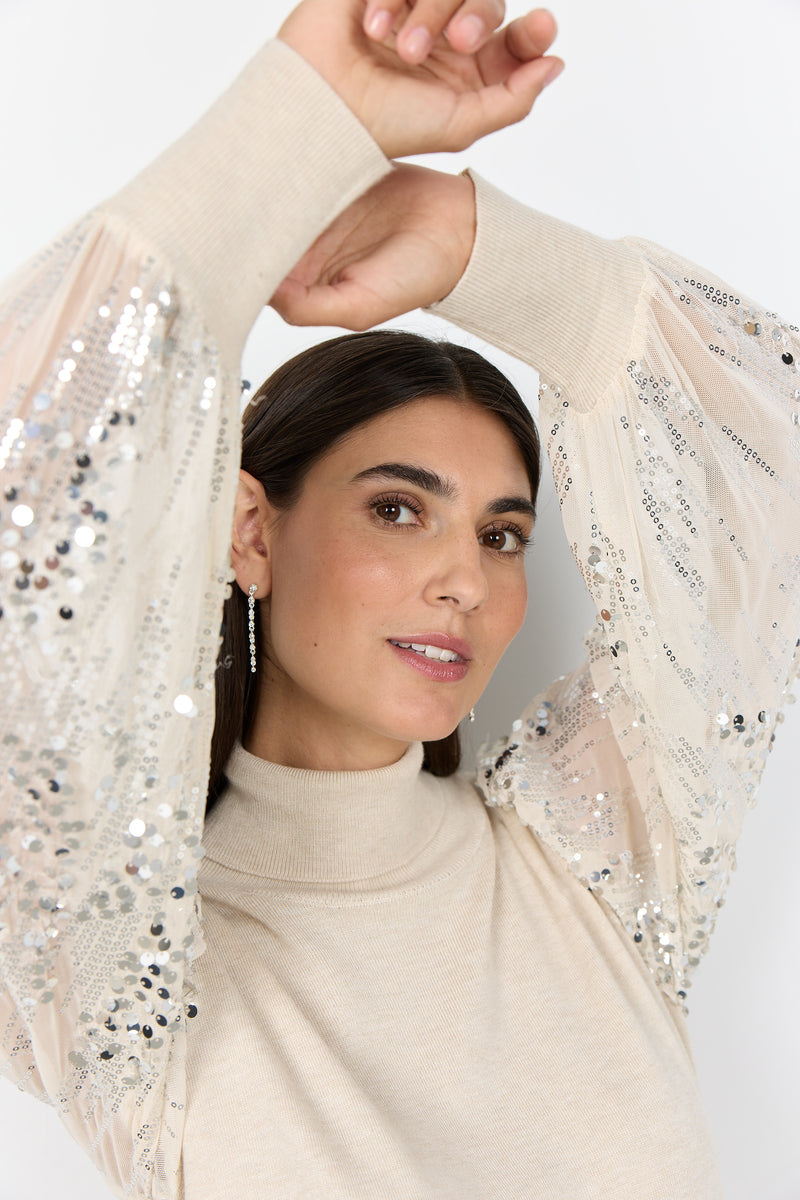 Soyaconcept - Dollie Top with Sequin Sleeves in Black