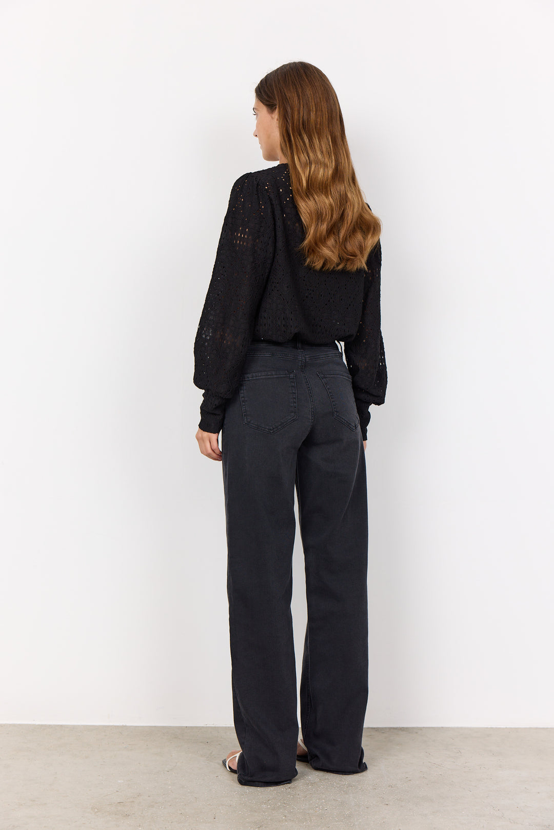 Soyaconcept - Kimberly [34B] Straight Leg Jeans in Black or Dark