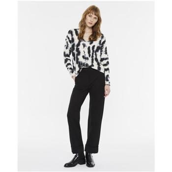 Andam - V Neck Pullover with Tie Dye Design