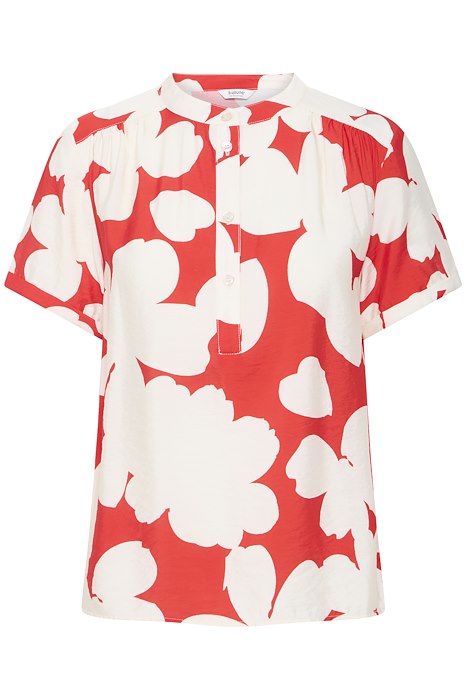 Cut out view of Ibine shirt 