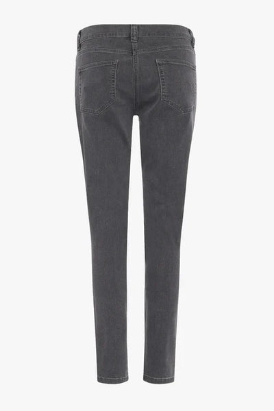 <p data-mce-fragment="1">These Great Plains jeans are a skinny fit, and come in a stylish vintage indigo for that modern, on-trend look. Prepare to get reformed, in the best way possible. (If you don't already know, you'll soon find out!)</p> <p data-mce-fragment="1">&nbsp;</p> <p data-mce-fragment="1">Made of Machine wash 30 with like colours&nbsp;</p>