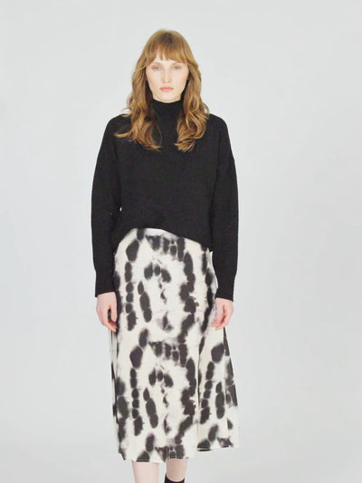 Andam - Tie Dye Print Midi Skirt