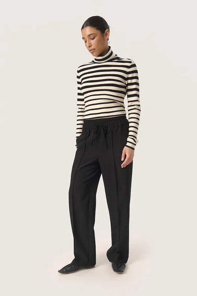 Experience the perfect blend of classic and smart with our Soaked in Luxury - Eureka Trousers. These trousers are designed for the autumn season, ensuring you stay stylish and comfortable. Elevate your wardrobe with this versatile and on-trend choice.



Made of 96% Polyester, 4% Elastane, Made of 98% Cotton, 2% elastic, Machine wash 30 and air dry where possible, low iron if needed&nbsp;